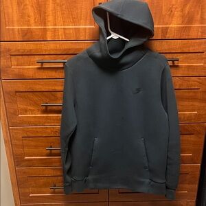 Nike Drifit Hoodie Sweatshirt in dark green